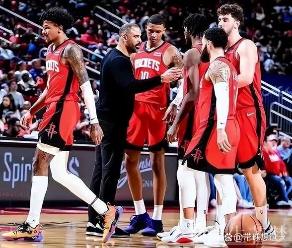 独行侠主场击败火箭